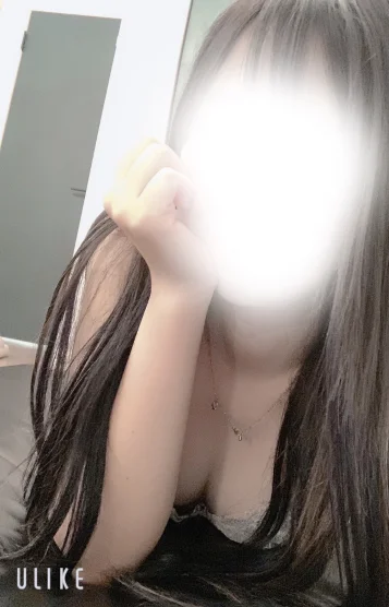 芹沢なな