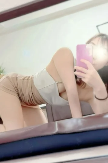 新名　にいな