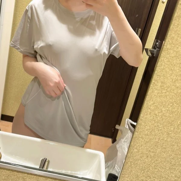 アイスたべちゃった♡