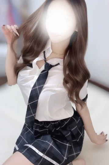 東条かれん