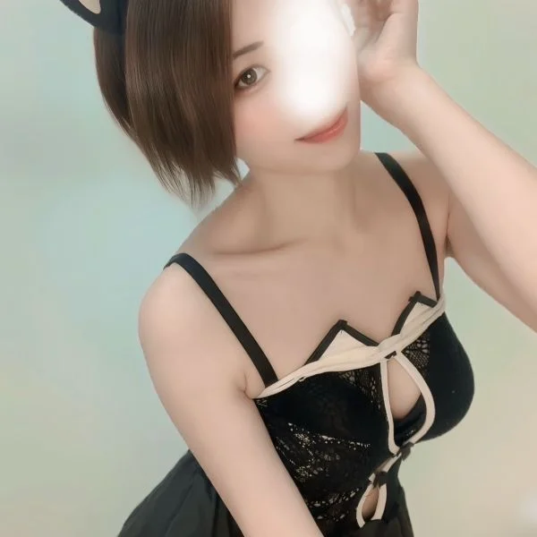 出勤しました！  今日も21時までです、よろしくね♡