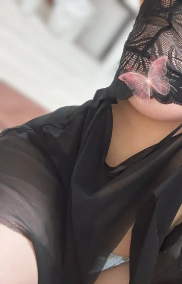 五月るな