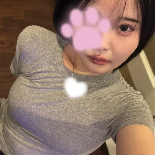 出勤中🍓10:00~18:00🍓