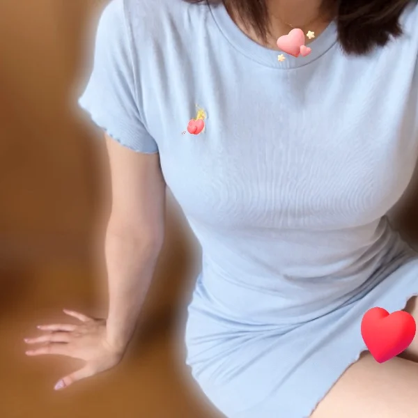 🐰 今日も元気に１９時から出勤します💕