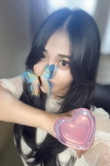 藤代まりな