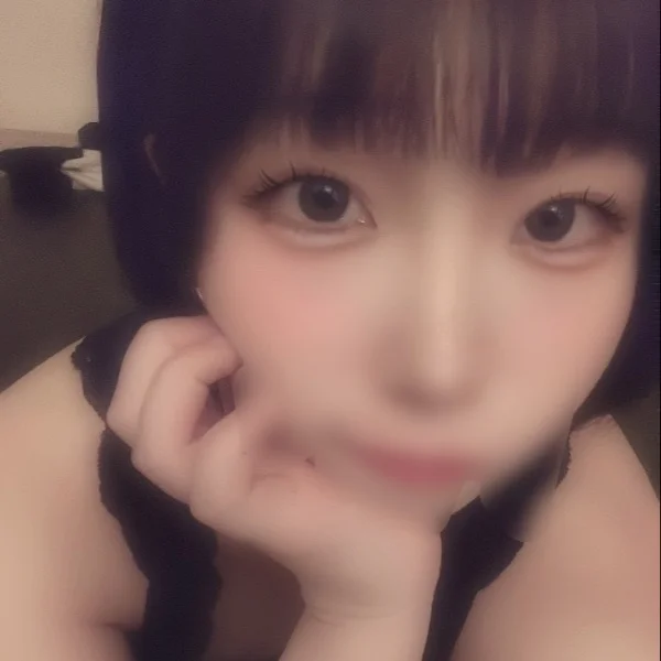 本日出勤しております👼🏻‎🪽‎25時までです