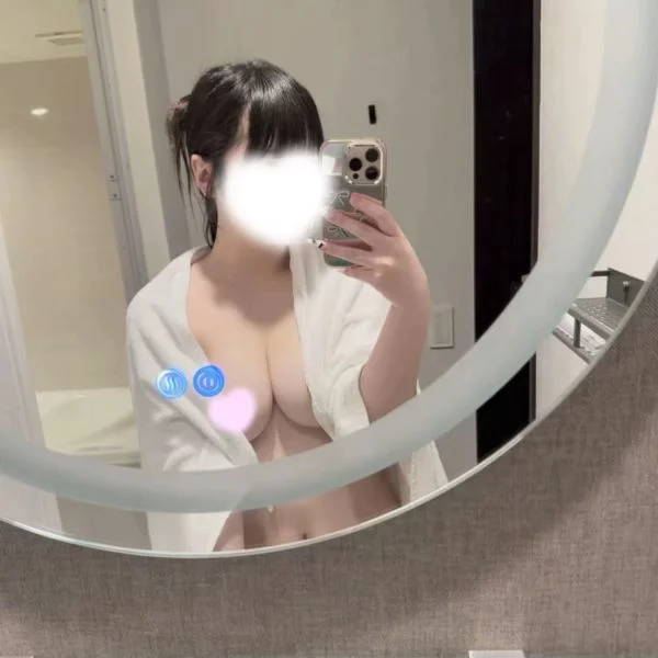 イブです🌟