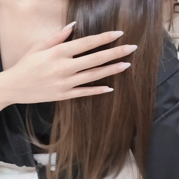 ナチュラルネイルにしたよ💅