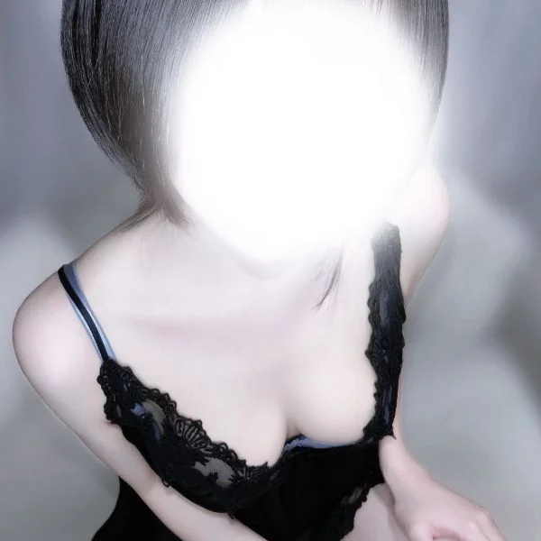おててはおひざ?♡