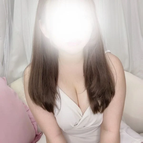 本日 17~21:00で出勤してます💟