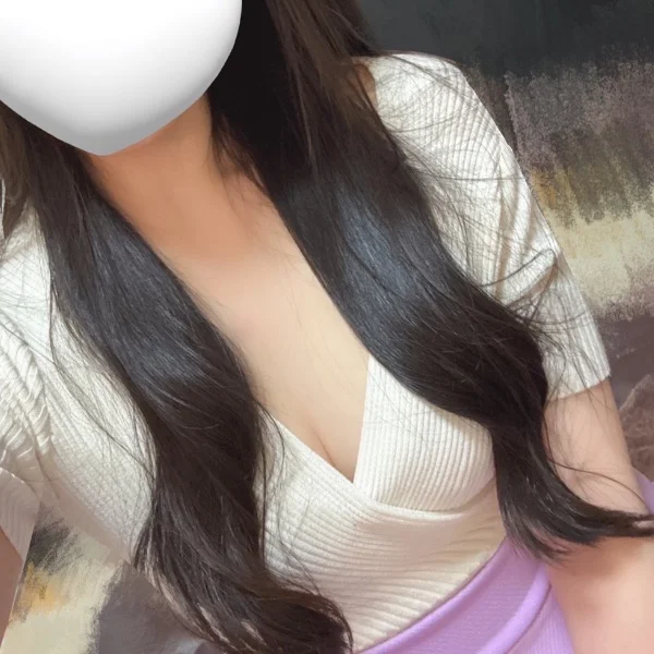 本日12時〜出勤してます☺️