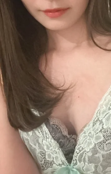 夢見照つばさ
