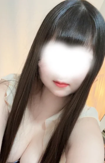 白咲　ひな
