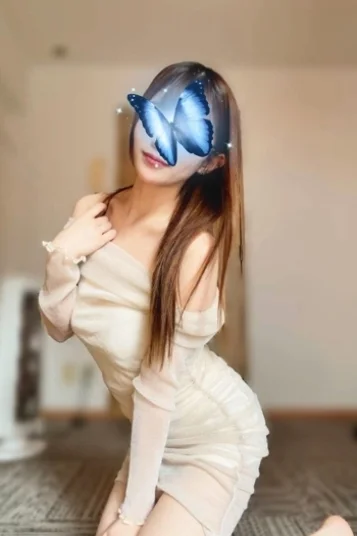 水野ひな