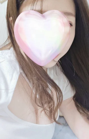 ララ　20代