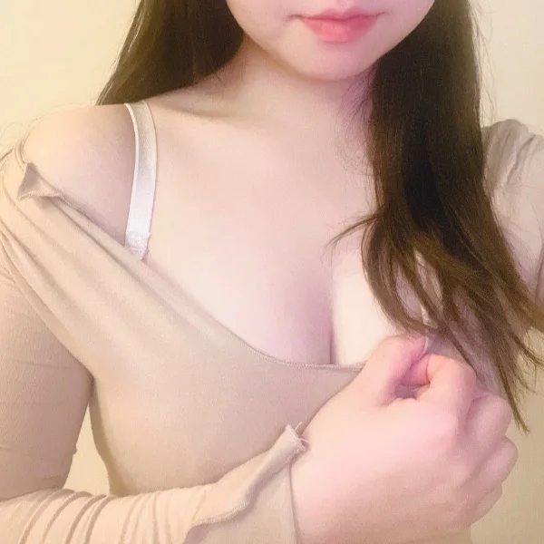 本日23時まで出勤してます🧡