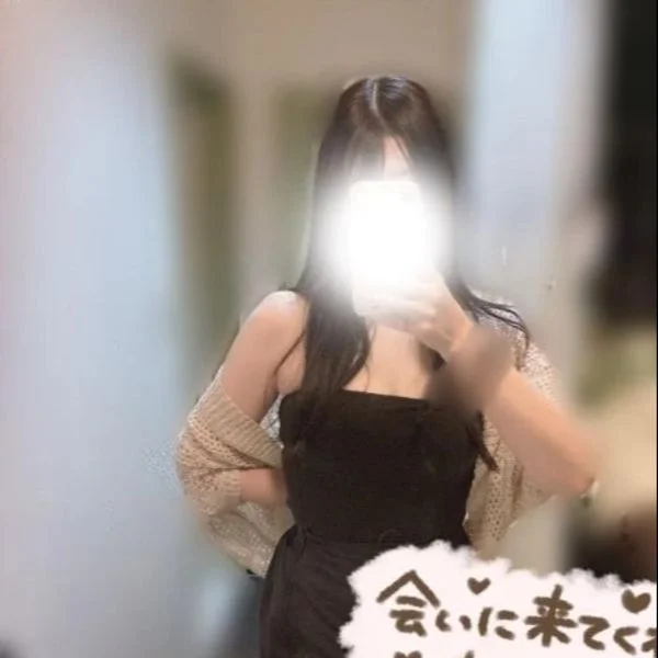 出勤してます(pq´v`*)♪