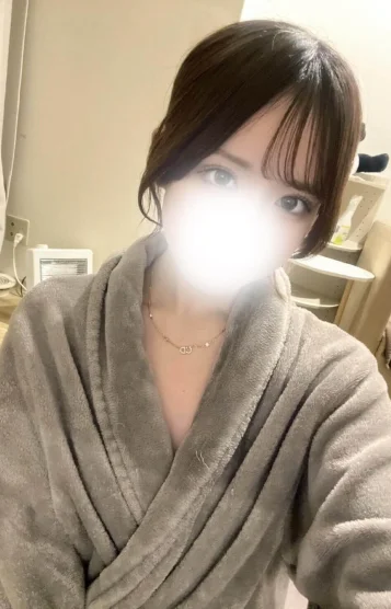 小川真央