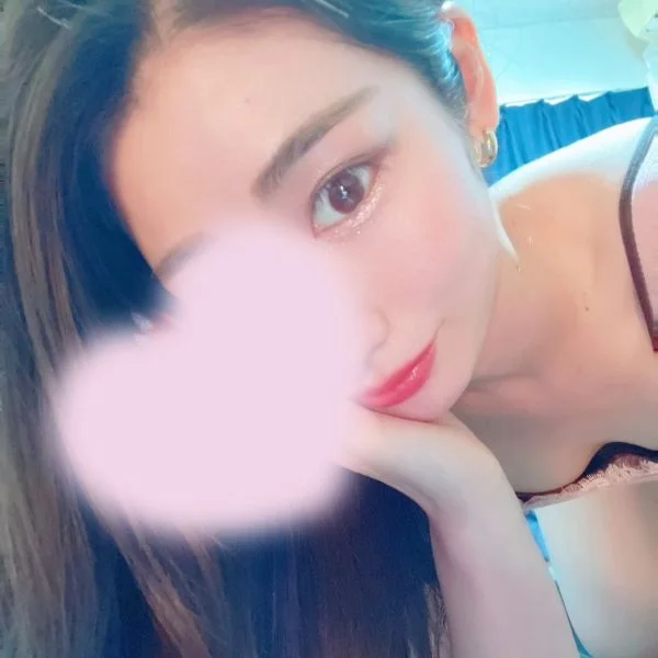 本日 12時〜17時 出勤します❤️
