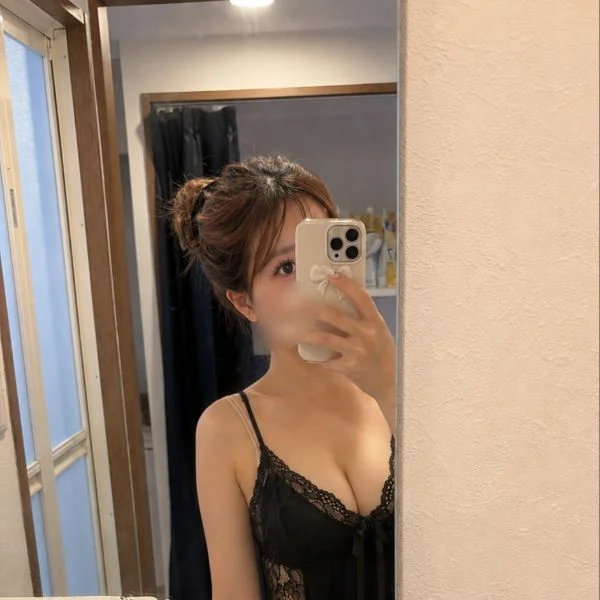 本日も12時から16時半出勤してます☺️💕