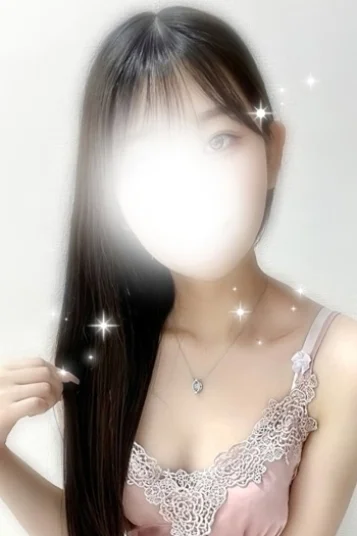 秦　すずな