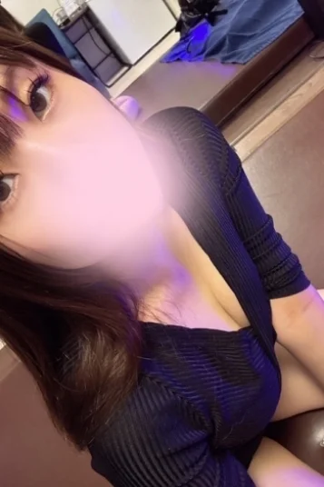 桃瀬ひな