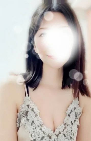 小川　れな