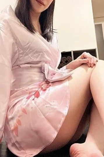 茜