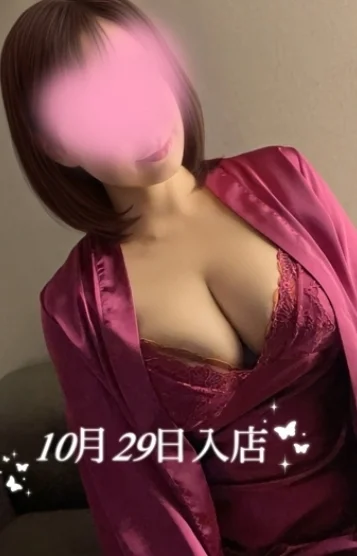 香乃 まゆ