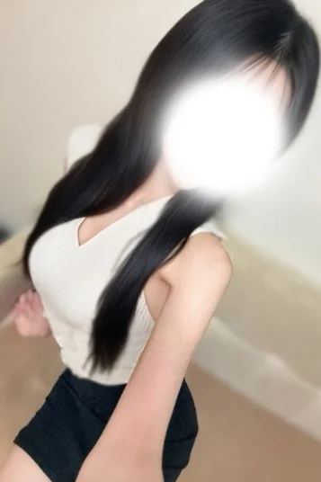 朝比奈えいみ