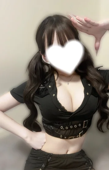 葉月せりな