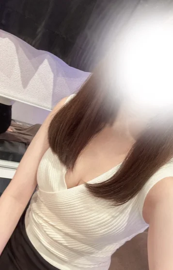 瀬戸なぎ