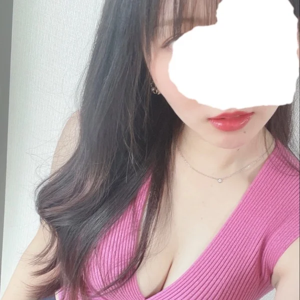 本日5/26(火)11:00〜19:00出勤です⭐︎