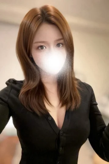 高嶺　りさ