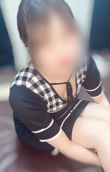 七瀬　さよ（新人）