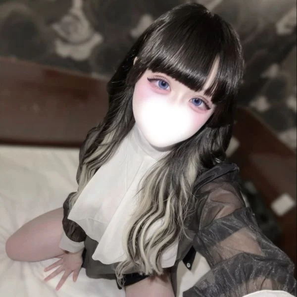 髪色変えたから見に来てほしいのきもち🥺💜