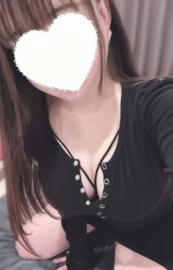 えむ🖤極艶女子