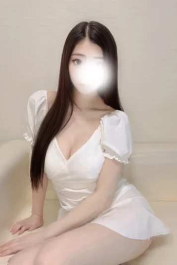 美咲えれな