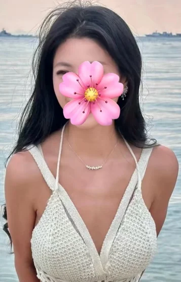ヒトミ