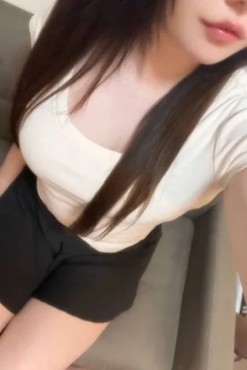 花山 あおい