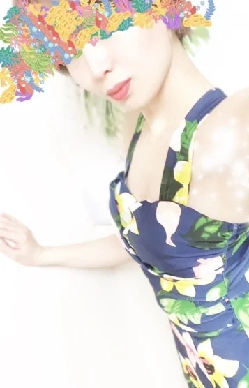桐谷 さな