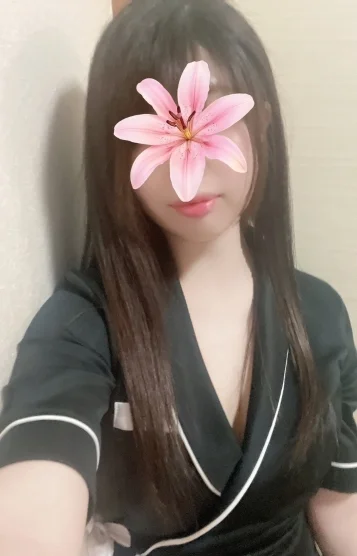 麗日れむ