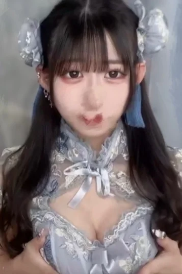 星乃くらげ