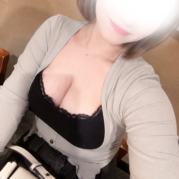 今日出勤だよ😚