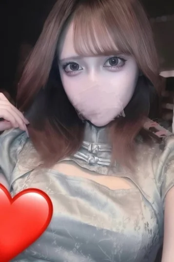 小春れい