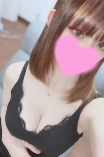 小和瀬るる