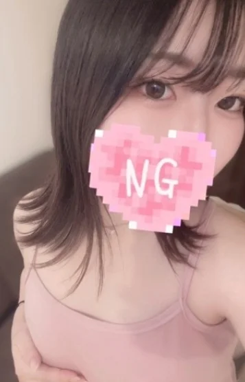 一真優まゆ