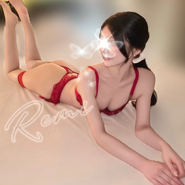 ぴとっと添い寝♡