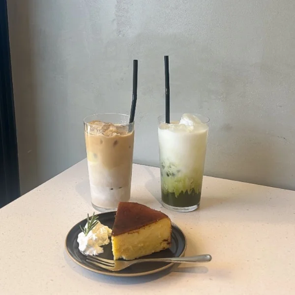 カフェ巡りハマってるの☕𓈒𓏸︎︎︎︎
