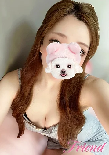 夢咲えれな